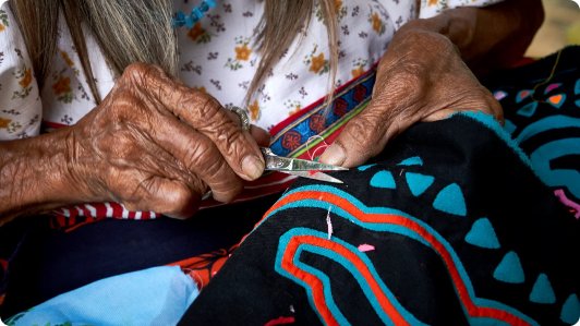 mujer palabra resistencia